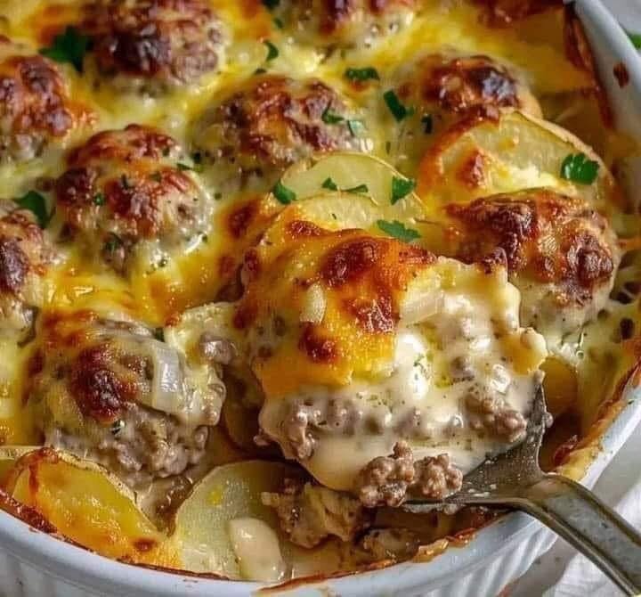 Meatballs with Potatoes and Cheese 462287107_482163194873037_8981220189489825690_n