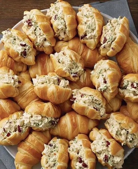 CHICKEN-SALAD CROISSANTS 1765437464322
